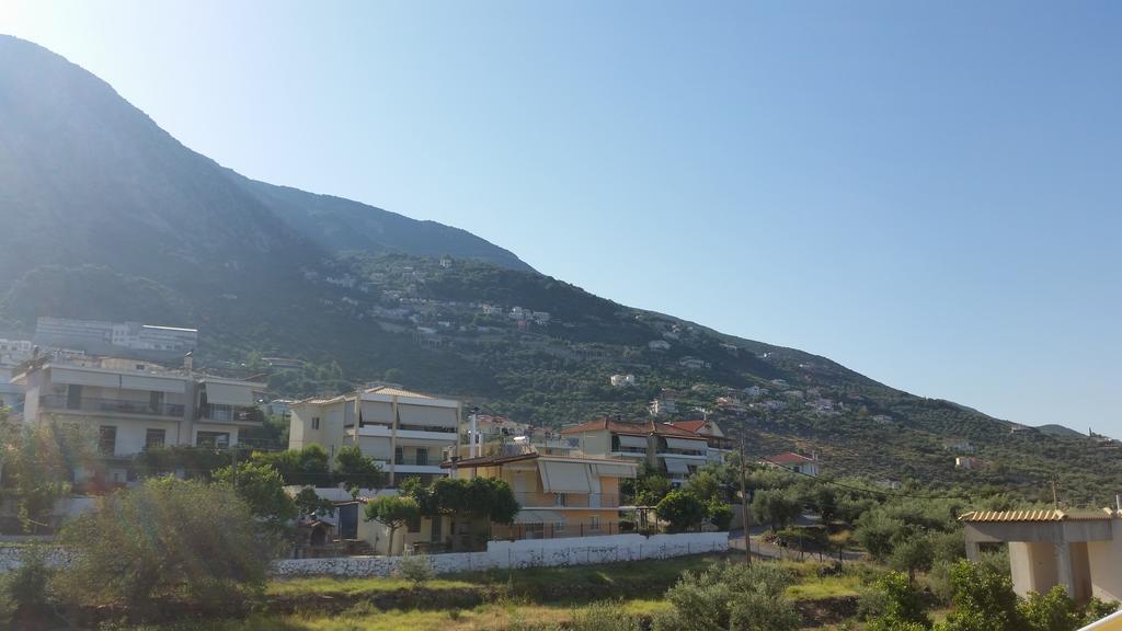 Studio Holiday Kalamata Exterior foto