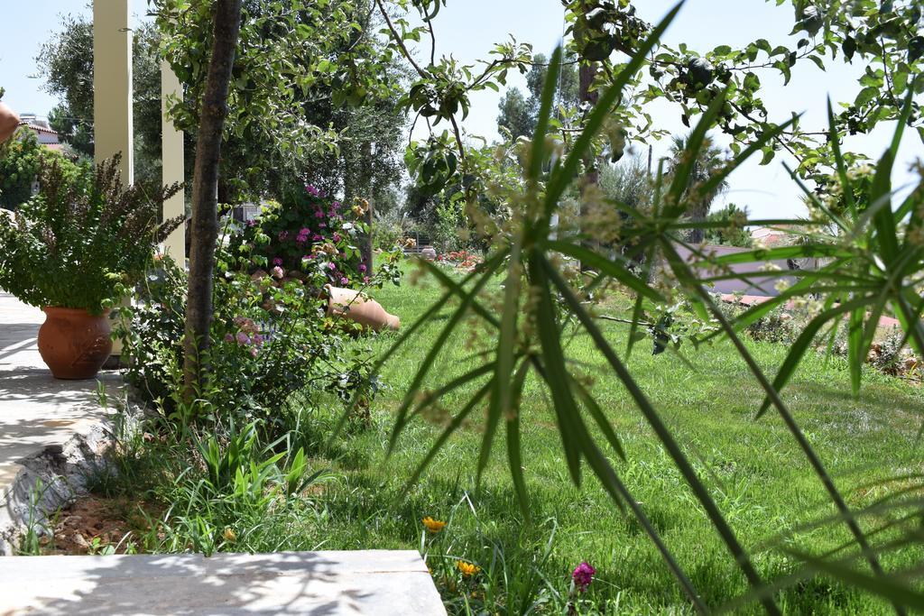 Studio Holiday Kalamata Exterior foto