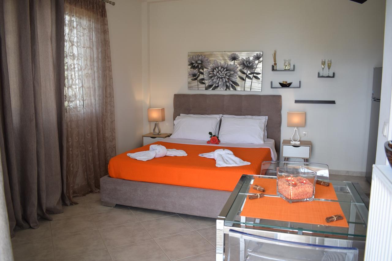 Studio Holiday Kalamata Exterior foto