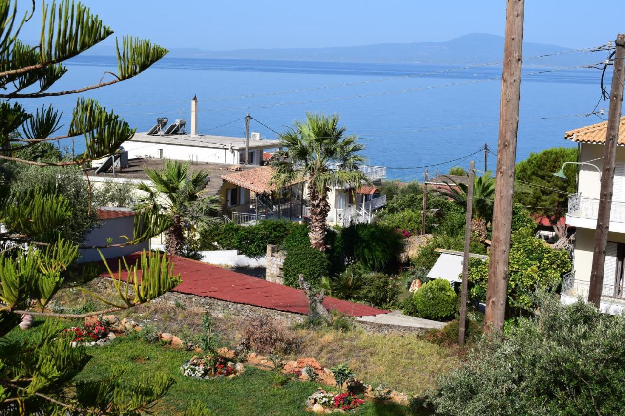 Studio Holiday Kalamata Exterior foto