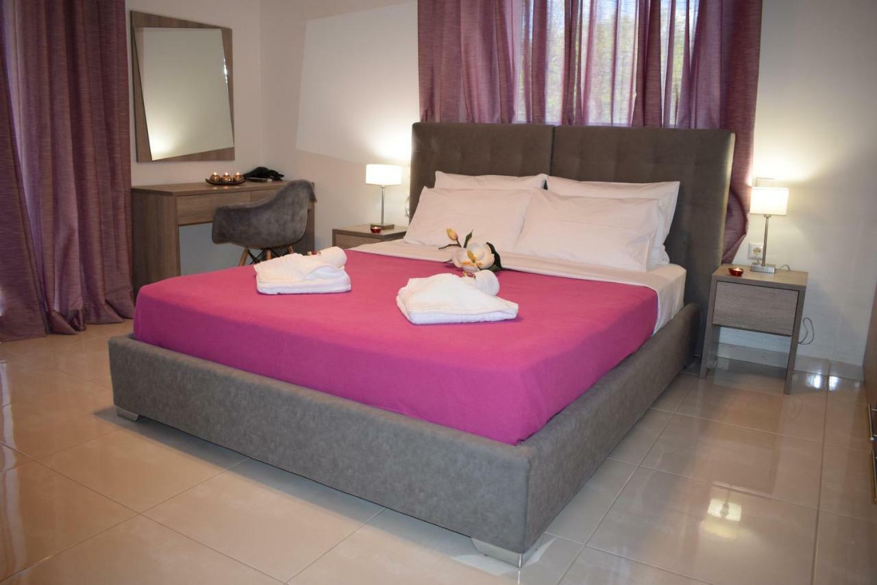 Studio Holiday Kalamata Exterior foto